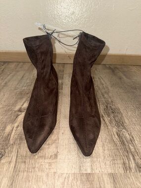 Unisa Dark Brown Suede Pointed Sock Booties